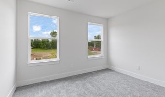 2018 Green Acres Dr, Adrian, MI 49221