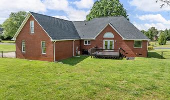121 Lewis Burnett Dr, Boiling Springs, SC 29316