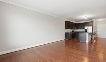 815 N PATRICK St 406, Alexandria, VA 22314