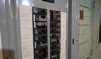 98 Merchant St, Barre, VT 05641