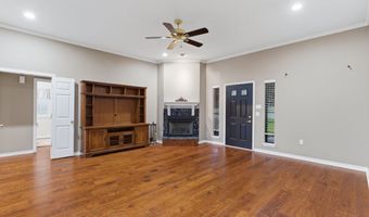 7512 Woodland Dr, Alvarado, TX 76009