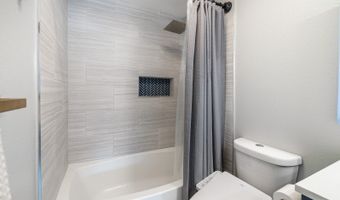 819 Papalalo Pl, Honolulu, HI 96825