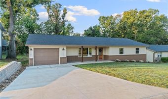 1201 NW 10th St, Bentonville, AR 72712