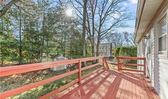 25 Lakeview Ave, Lincoln, RI 02865