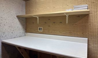 11 Pimlico Ct, Bedford, NH 03110