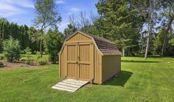 5400 LONG Ct, Appleton, WI 54914