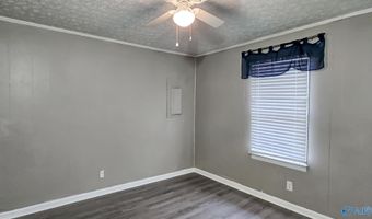 18222 McMunn Ln, Athens, AL 35614