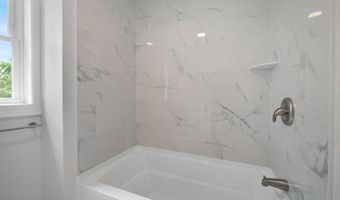 661 Main St, Acushnet, MA 02743