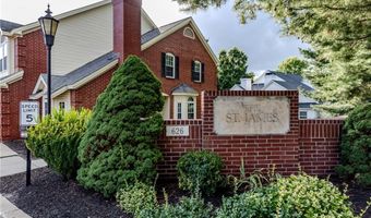 626 Smithfield Rd 1105, North Providence, RI 02904