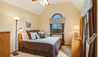 10047 SW 101st St, Auburn, KS 66402