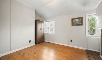 17 Cedar Ave, North Middletown, NJ 07748
