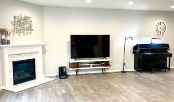 2835 Dillon Dr, Ann Arbor, MI 48105