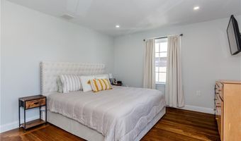 148 Grace St, Cranston, RI 02910