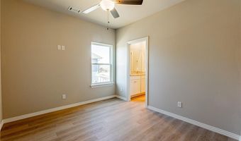 1403 SW Casuarina Dr 1, Bentonville, AR 72712