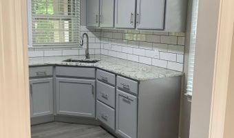 1101 N Poplar St, Aberdeen, NC 28315