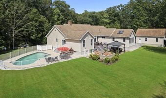 71 Olde Orchard Rd, Clinton, CT 06413