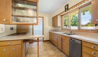 105 21st St NW, Austin, MN 55912