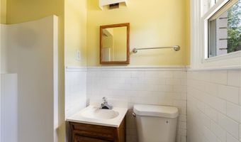 278 Green End Ave, Middletown, RI 02842