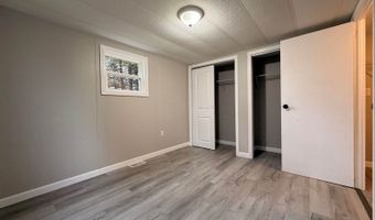 48 Bushey St, Ashland, ME 04732