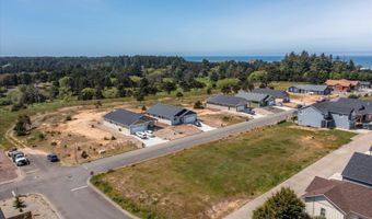 728 Seacrest Dr, Bandon, OR 97411