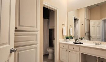 4121 Juliard Dr, Addison, TX 75001