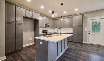 12915 Styles Rd, Bauxite, AR 72011