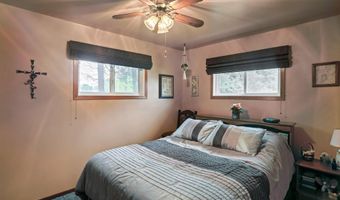 418 S 12th St, Aberdeen, SD 57401