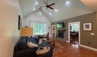 32 Red Maple Ct, Batesville, IN 47006