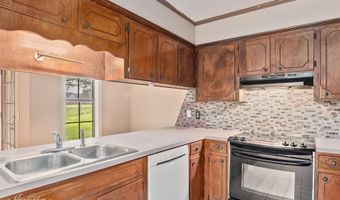 103 S Parkridge Dr, Bossier City, LA 71006