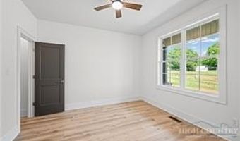 109 Frost Rd, Advance, NC 27006