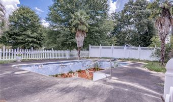 216 Skyland Dr, Belton, SC 29627