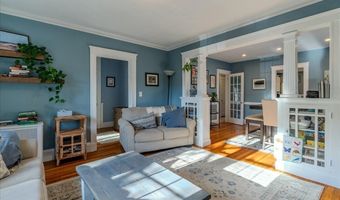 135 Russett Rd 2, Boston, MA 02132
