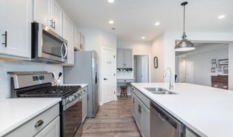 981 Mound St, Bargersville, IN 46106