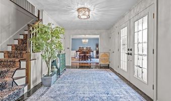1340 Waterford Dr, East Greenwich, RI 02818