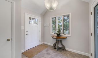 4 E 20TH St, Barnegat Light, NJ 08006