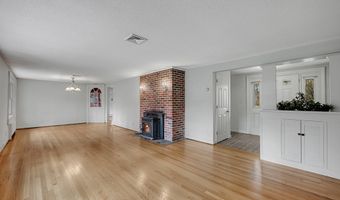 23 Loeffler Rd, Bloomfield, CT 06002