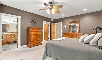 3235 Lakeview Dr, Allegan, MI 49010