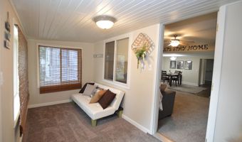 321 SW 8th Ave, Aberdeen, SD 57401