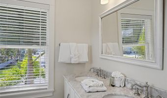 246 GLADIOLUS St, Anna Maria, FL 34216