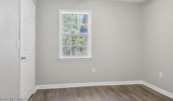 4017 7th Ave, Bay St. Louis, MS 39520