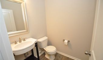 641 Briarcliff St, Apex, NC 27502