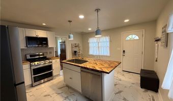 928 S 6th St, Atchison, KS 66002