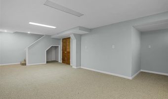 706 Eaglebrooke Dr, Ballwin, MO 63021