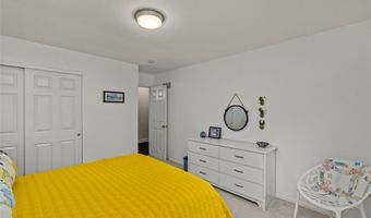 915 Timber Glen Ln, Ballwin, MO 63021