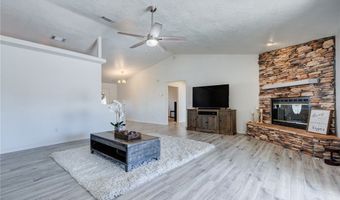 19783 Lara Ln, Apple Valley, CA 92308