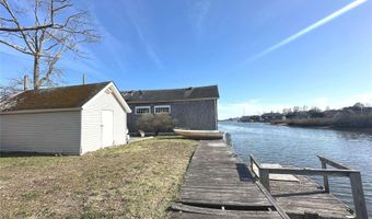 63 Riverside Ave, Amityville, NY 11701