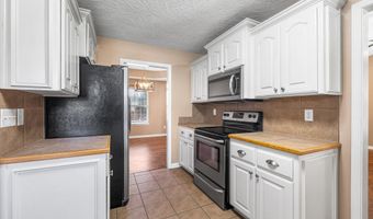305 Weathering Ln, Austin, AR 72007