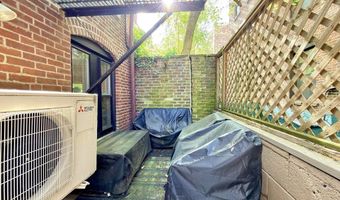 41 Pickney St B, Boston, MA 02114