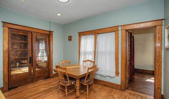 218 E 7th St, Ames, IA 50010