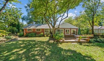 5929 AVON Dr, Bethesda, MD 20814